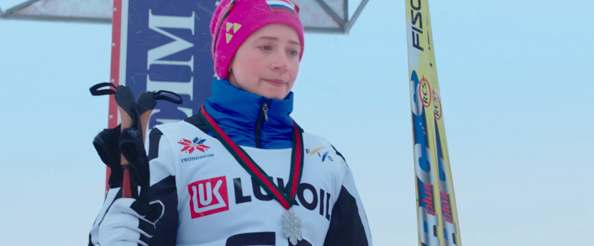 Белый снег (2021)