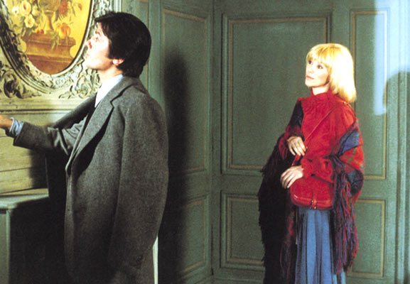 Спешащий человек (1977)