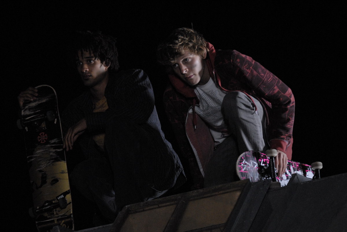 На скейте от смерти (2008)