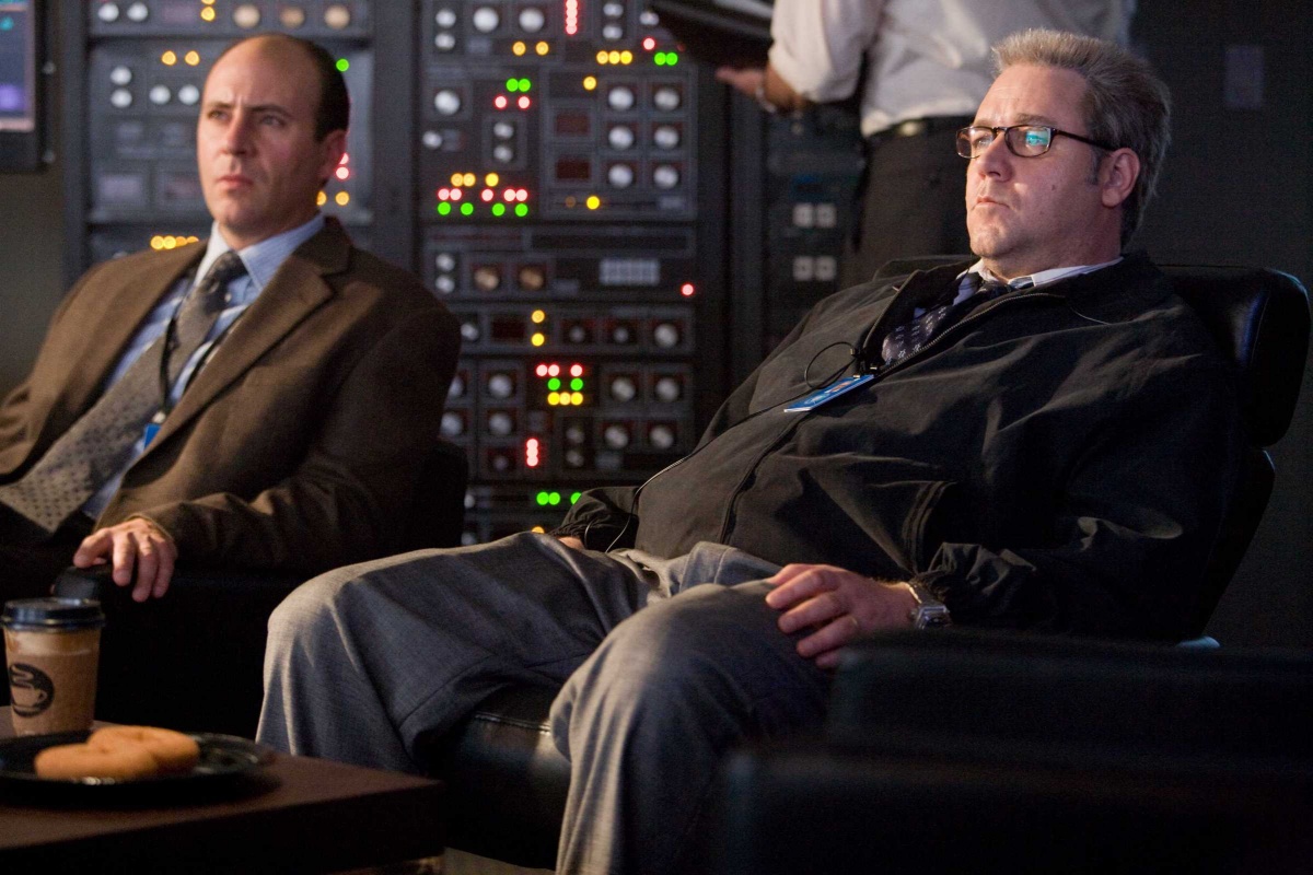 Совокупность лжи (2008)